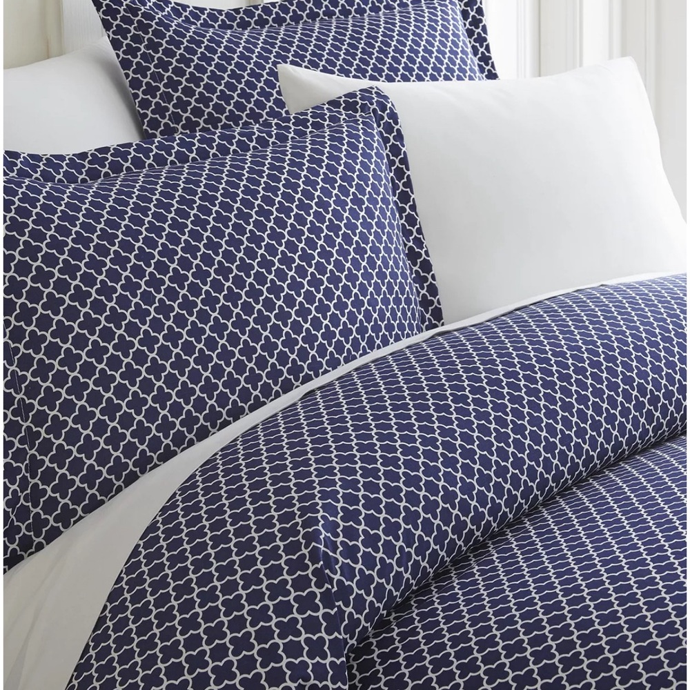 Duvet Cover & Shams - NWT - Size King/Cal King